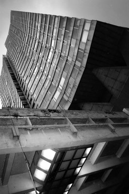 photographie d'art photo cadre ville paris paysage urbain architecture noir et blanc
