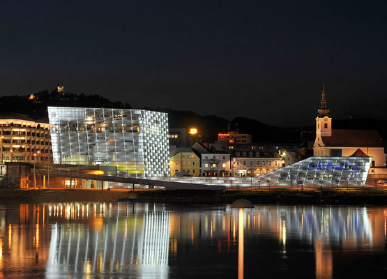 Ars Electronica Center  Linz art apartment Linz 25 min Fußweg