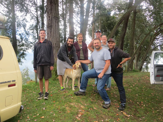 Santiago, Hernán, Deejay, Shilo und Gavin 