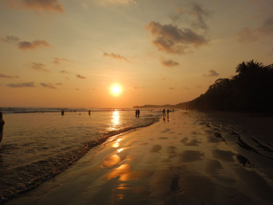 Sonnenuntergang am Playa Uvita