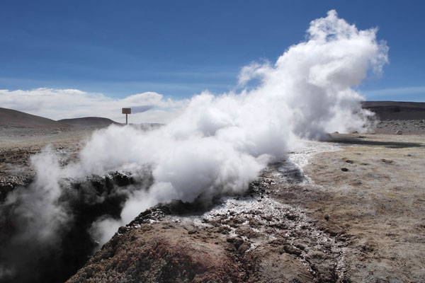Geyser (Fumarole) Sol de Mañana