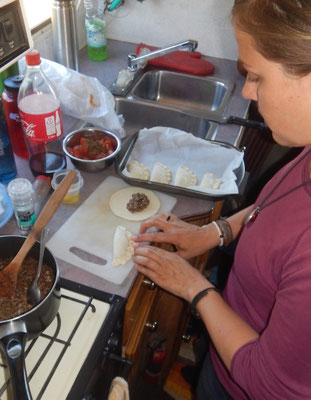 am Empanadas machen