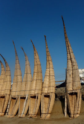 Schilfboote in Huanchaco