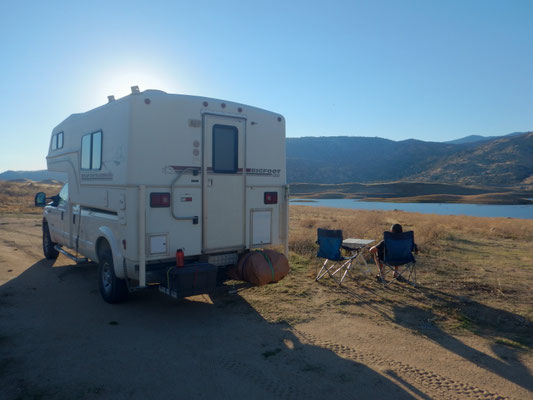 Am Isabella Lake