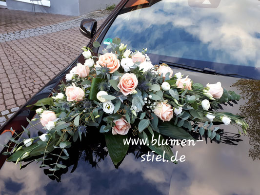 autoschmuck autodeko hochzeit autoblumen heiraten enzkreis wimsheim blumenstiel hochzeitsdeko hochzeitsfloristik auto blumenfürsauto