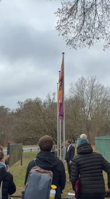 Hissung der Fahne an der Universität Potsdam