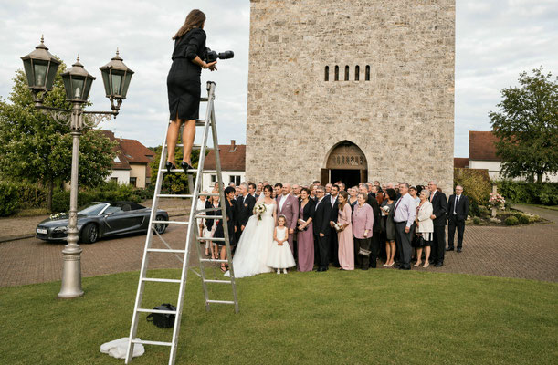 Gruppenfotos professionell geführt – klar, strukturiert, humorvoll  - Ganz ohne Chaos, mit Timing & Überblick