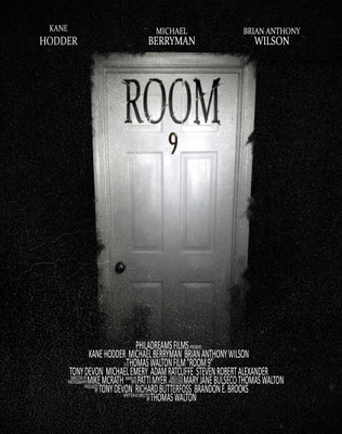 Room 9 (2021/de Thomas Walton) 