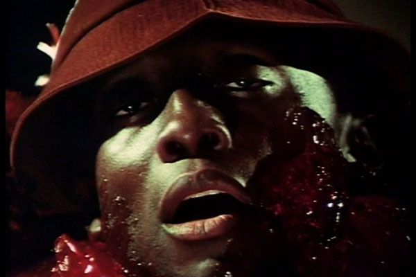 Attention Au Blob de Larry Hagman - 1972