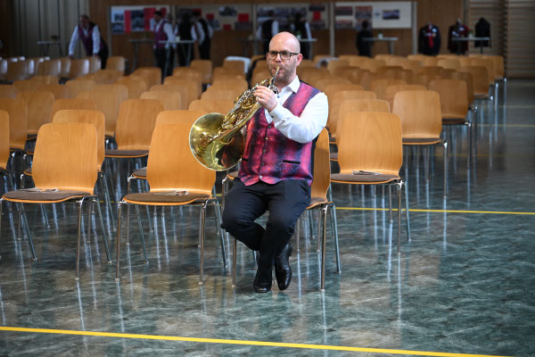 Bei den Hörner war ganz viel Instrumentenliebe zu spüren