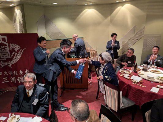 福引で会長賞があたった茂木さん