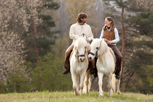 RossFoto Dana Krimmling Pferdefotografie Fotografien vom Wanderreiten Reiten im Frühling