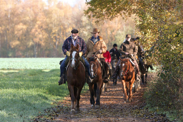 RossFoto Pferdefotografie Fotografien vom Wanderreiten Westernreiten Freiberger Pferde Quarter Horses