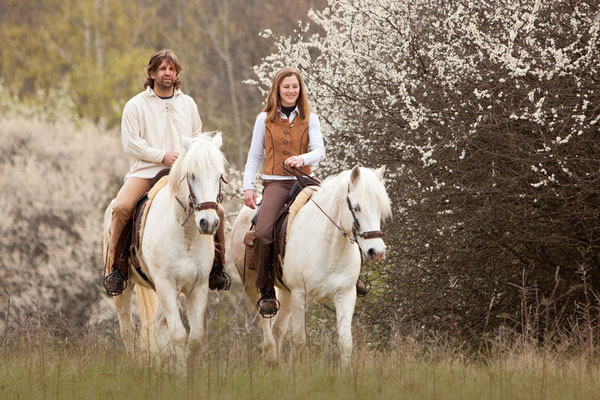 RossFoto Dana Krimmling Pferdefotografie Fotografien vom Wanderreiten Reiten im Frühling