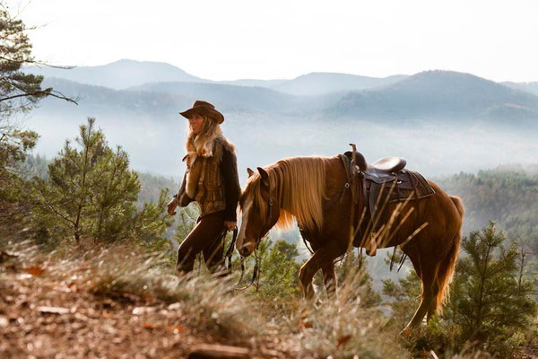 RossFoto Pferdefotografie Fotografien vom Wanderreiten Westernreiten Freiberger Pferde Quarter Horses