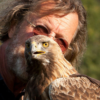 RossFoto Dana Krimmling Pferdefotografie Fotografien vom Wanderreiten Theo Blaickner Steinadler Beizjagd Falkner