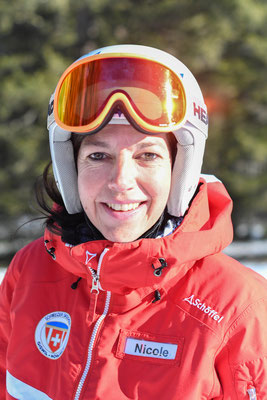 Nicole /  Ski- und Snowboardlehrerin