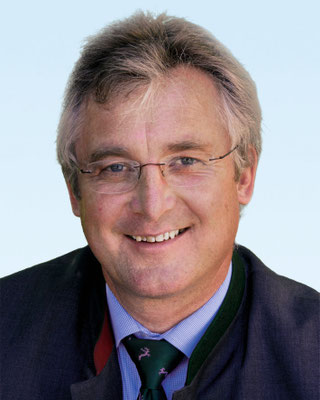 15 Robert Schnellhammer, Dipl.-Ing. agr., Neuhaus a. Inn 