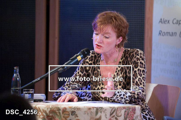 Nina Petri Foto: Jörg Briese