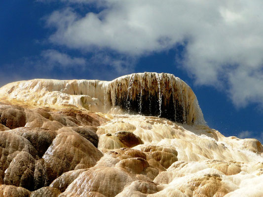 Mammoth Hot Springs - Yellowstone Nationalpark by Ralf Mayer