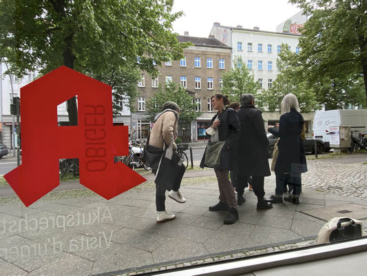 Akutsprechstunde: Laura Bruce In action on May 28, 2021.