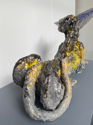 Jeroen Cremers, The guardian 1, glazed ceramics, 2021, 90 x 35 x 65 cm