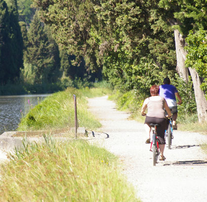 les berges du canal à Béziers