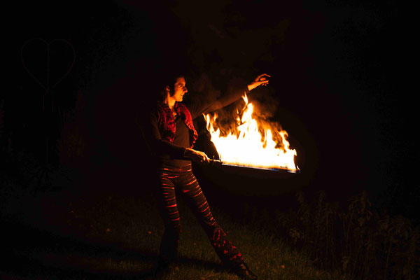 Feuershow mit Schwert | Foto: Daniel Tetzel