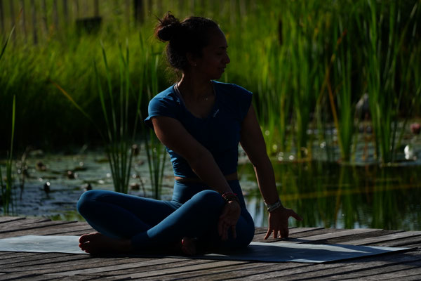 Morning Flow: Yoga am See