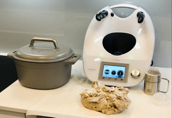 Den Teig habe ich im Thermomix® 5 Minuten geknetet ♥