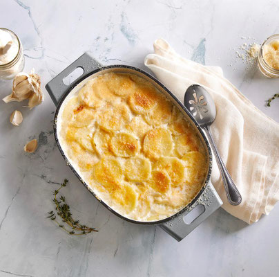 Aufläufe und süße Leckereien aus der Guss-Baker Serie schmeckt hervorragend.