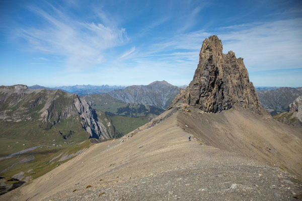 Auf dem Engstligengrat mit dem Tschingellochtihorn im Hintergrund