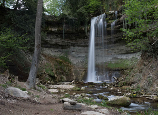 Cascade du Dard in der Nähe von Romainmôtiers