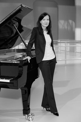 Alexandra Sostmann, Pianistin