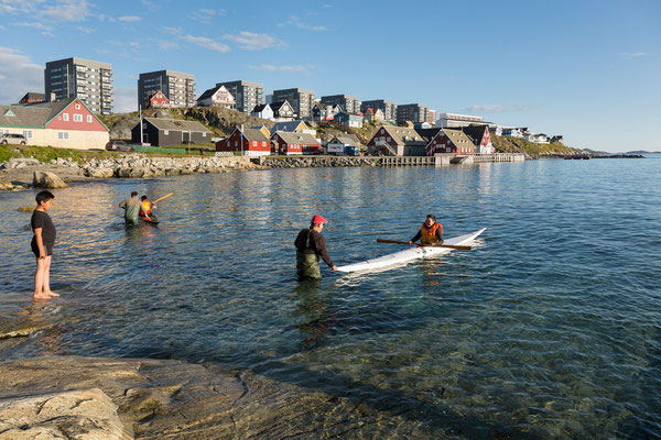 Nuuk - Paddelunterricht im Kolonial-Hafen