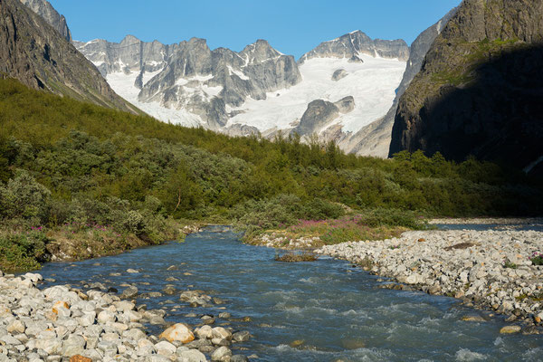 Tiningnertooq Valley