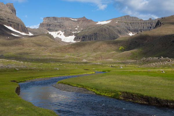 Jökulsdalur, Dyrfallatindur, Dyrfjöll