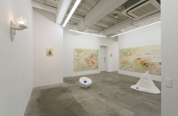「青蓮丸、西へ」会場風景MEM. shorenmaru Nishi-he, oil on canvas, lump, resin, Installation view, 2019