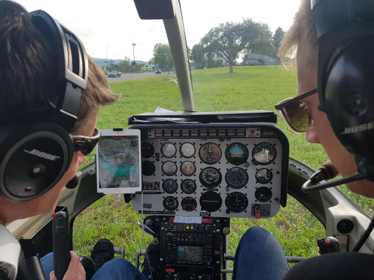 Elite Flights, Bell 206 Jet Ranger, HB-XXO, Schnupperflug, Helikopterflug, selbst Helikopter fliegen, selber Helikopter fliegen