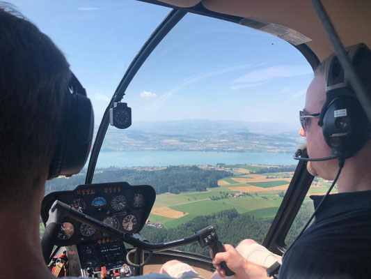 Elite Flights, Robinson R44, HB-ZMM, Schnupperflug, selbst Helikopterpilot sein, selbst Helikopter fliegen, selber Helikopter fliegen