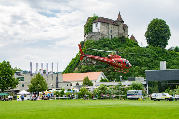 Elite Flights, HB-ZPF, AS350 B2 Ecureuil, Rundflugtage Burgdorf, BUGA 2018, Schloss Burgdorf