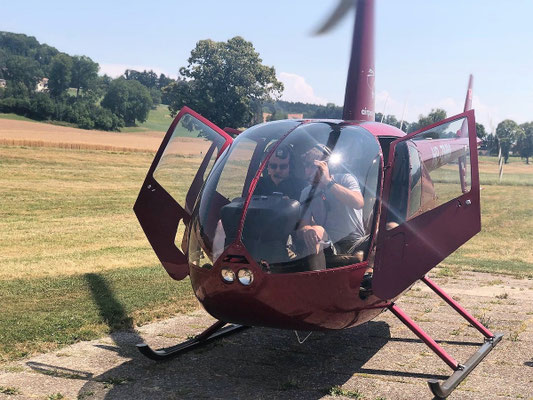 Elite Flights, HB-ZMM, Robinson R44, Schnupperflug, Helikopterflug,  selbst Helikopter fliegen, selber Helikopter fliegen