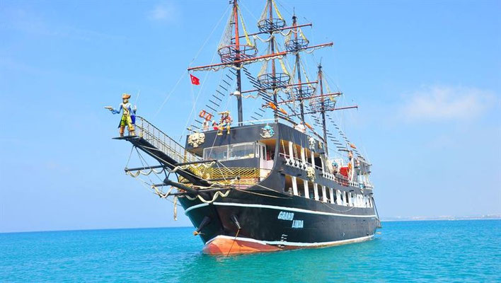 Piratenschiff Side | Beste Familien Bootstour in Side