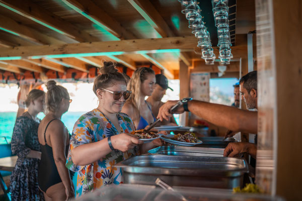 🛥️ Avsallar Relax Boat Tour  Luxury • Nature • Swimming • Peaceful Atmosphere Enjoy a calm and unforgettable day on the Mediterranean  Experience a relaxing and exclusive boat tour away from crowded party boats. The Avsallar Relax Boat Tour is perfect fo