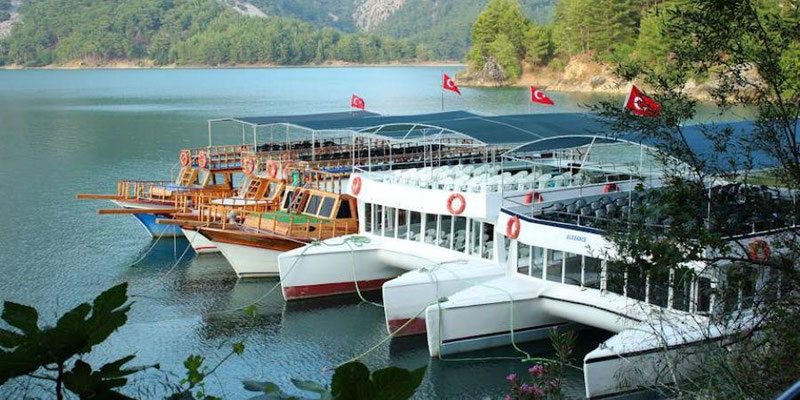 Green Canyon Boat Tour