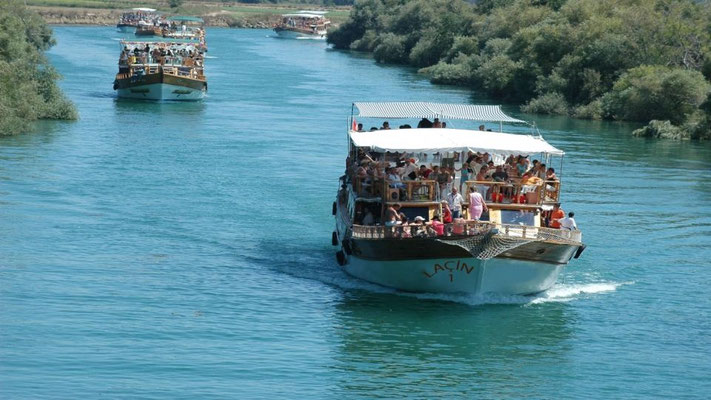 Manavgat River Boat Tour with Waterfall & Bazaar