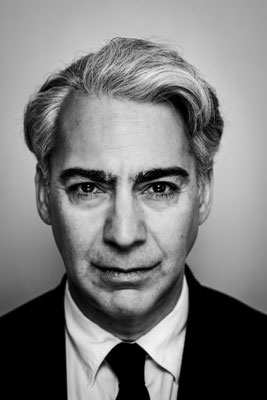 Marco Enríquez-Ominami,cineasta, licenciado en filosofía y político.