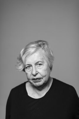 Adriana Valdés Budge, ensayista.