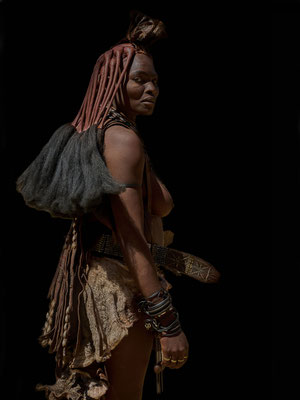 Himba Dame