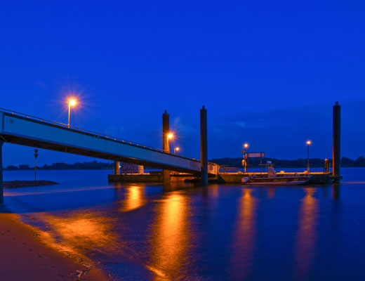 2022 November "Blaue Stunde"©Gerd Johannsen